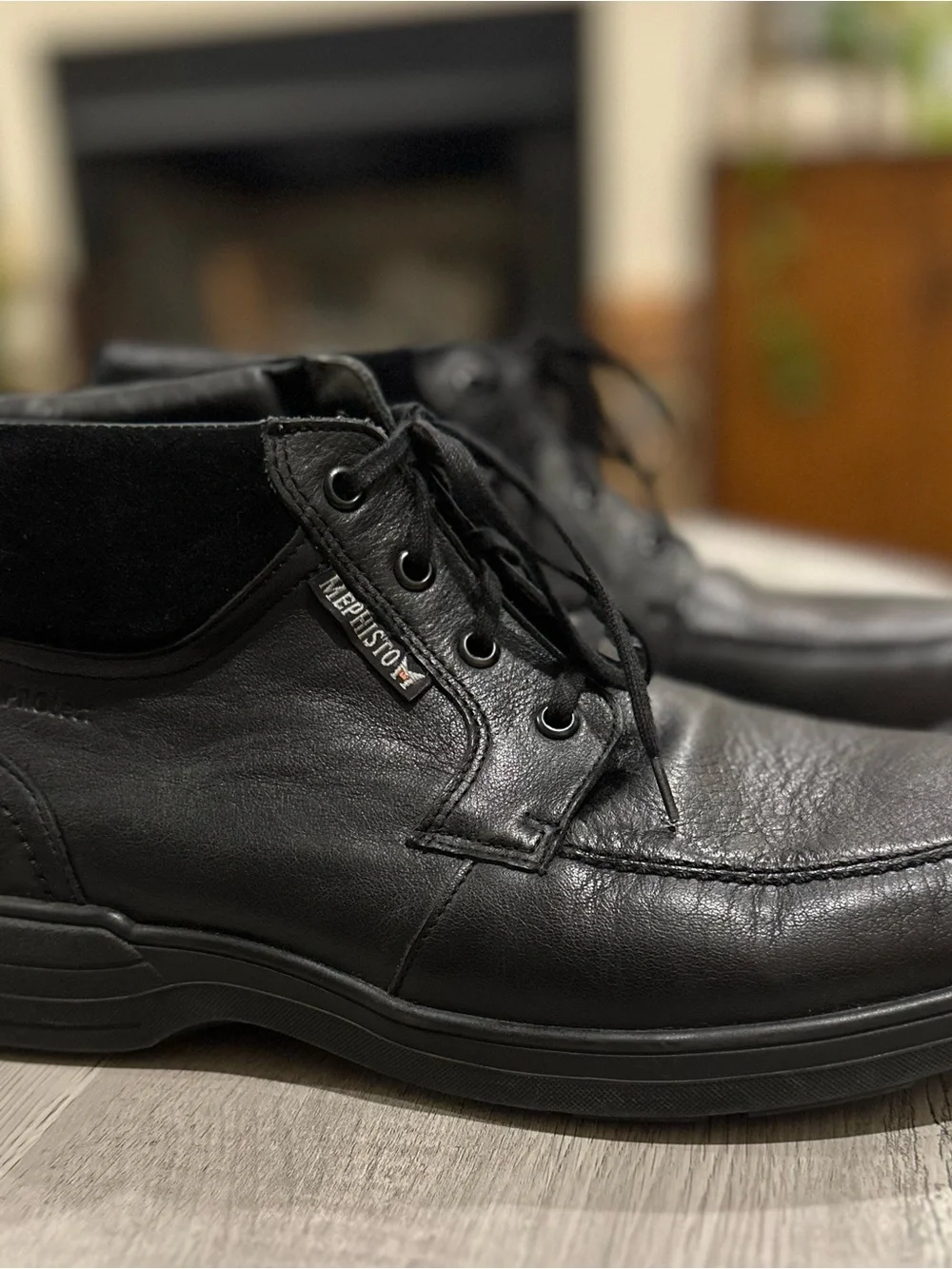 Mephisto Darwin Air-Jet Black Leather Chukka Boots Men’s 9.5